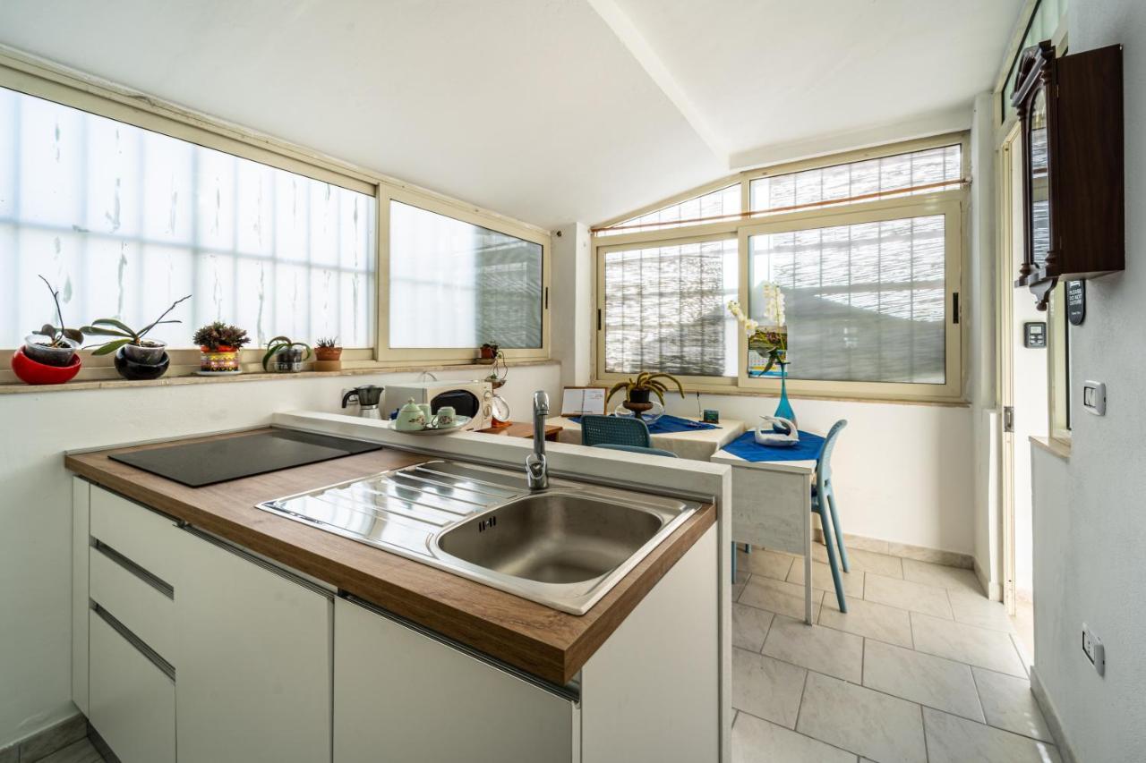 Monolocale Gio Apartment Карбония Екстериор снимка